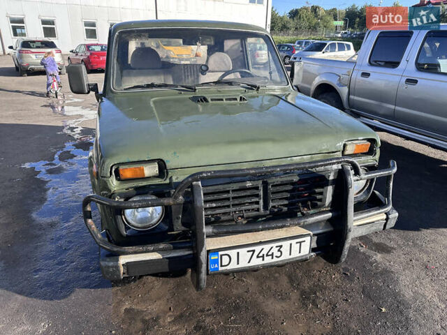 Зеленый ВАЗ 2121 Нива, объемом двигателя 1.6 л и пробегом 150 тыс. км за 1500 $, фото 12 на Automoto.ua