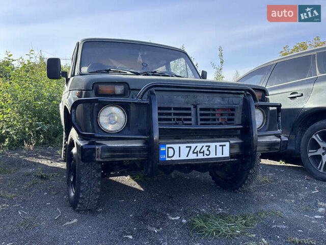 Зеленый ВАЗ 2121 Нива, объемом двигателя 1.6 л и пробегом 150 тыс. км за 1500 $, фото 1 на Automoto.ua