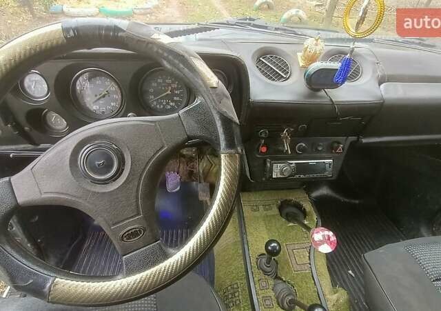 Зелений ВАЗ 2121 Нива, об'ємом двигуна 1.6 л та пробігом 280 тис. км за 1800 $, фото 7 на Automoto.ua