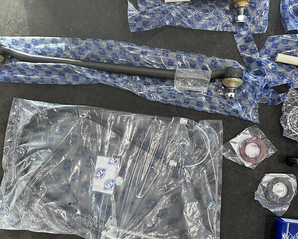 Зеленый ВАЗ 2121 Нива, объемом двигателя 1.6 л и пробегом 150 тыс. км за 1500 $, фото 23 на Automoto.ua
