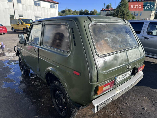 Зеленый ВАЗ 2121 Нива, объемом двигателя 1.6 л и пробегом 150 тыс. км за 1500 $, фото 9 на Automoto.ua