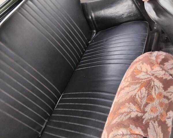 Зеленый ВАЗ 2121 Нива, объемом двигателя 1.6 л и пробегом 92 тыс. км за 3000 $, фото 17 на Automoto.ua