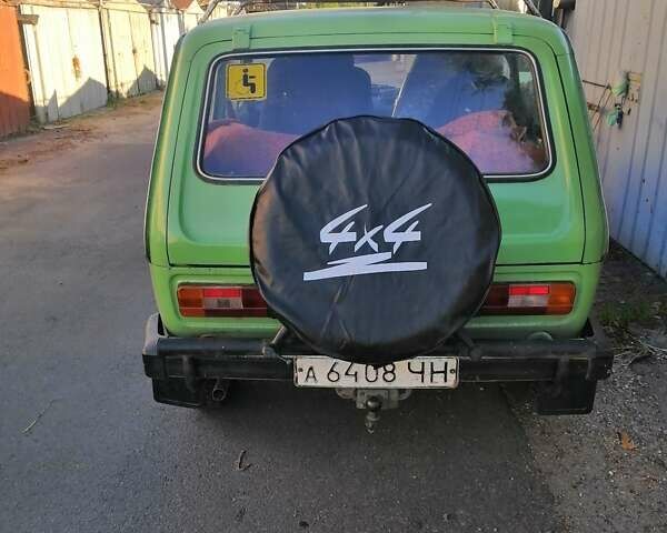 Зелений ВАЗ 2121 Нива, об'ємом двигуна 1.5 л та пробігом 200 тис. км за 2000 $, фото 2 на Automoto.ua