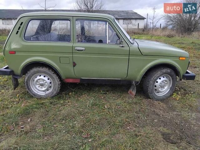 Зеленый ВАЗ 2121 Нива, объемом двигателя 1.6 л и пробегом 92 тыс. км за 3000 $, фото 4 на Automoto.ua