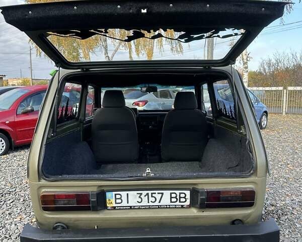 Зелений ВАЗ 2121 Нива, об'ємом двигуна 1.6 л та пробігом 119 тис. км за 3800 $, фото 10 на Automoto.ua