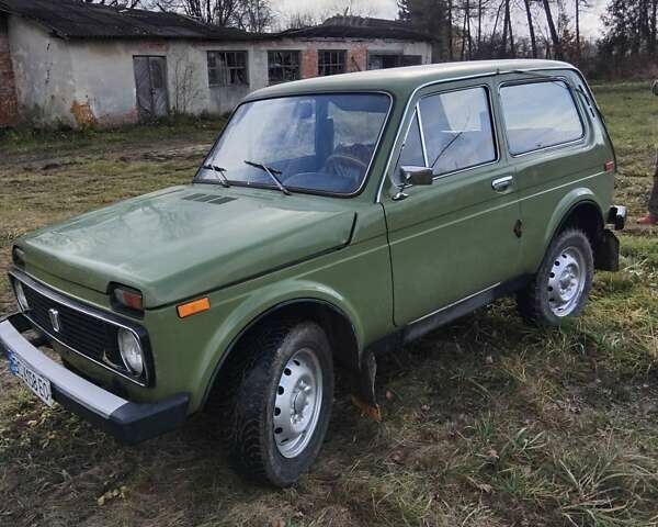 Зеленый ВАЗ 2121 Нива, объемом двигателя 1.6 л и пробегом 92 тыс. км за 3000 $, фото 1 на Automoto.ua