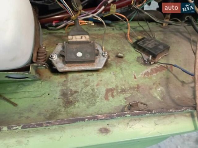 Зелений ВАЗ 2121 Нива, об'ємом двигуна 1.5 л та пробігом 200 тис. км за 2000 $, фото 5 на Automoto.ua
