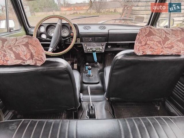 Зеленый ВАЗ 2121 Нива, объемом двигателя 1.6 л и пробегом 92 тыс. км за 3000 $, фото 10 на Automoto.ua
