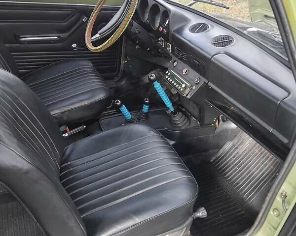 Зеленый ВАЗ 2121 Нива, объемом двигателя 1.6 л и пробегом 92 тыс. км за 3000 $, фото 16 на Automoto.ua