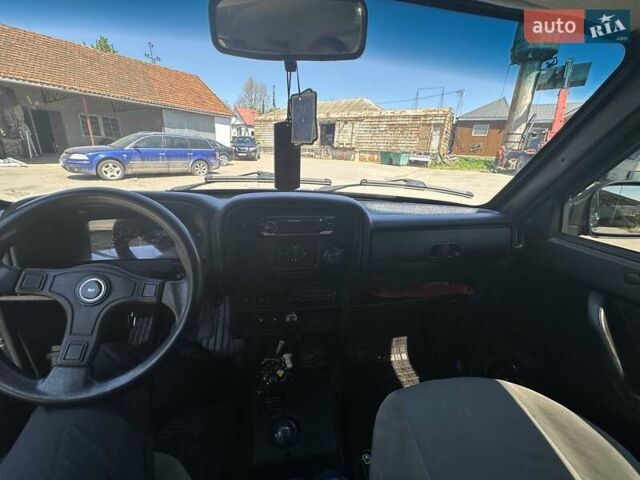 Зеленый ВАЗ 2121 Нива, объемом двигателя 1.6 л и пробегом 47 тыс. км за 3000 $, фото 7 на Automoto.ua
