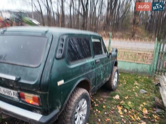 Зеленый ВАЗ 2121 Нива, объемом двигателя 1.6 л и пробегом 200 тыс. км за 1750 $, фото 6 на Automoto.ua