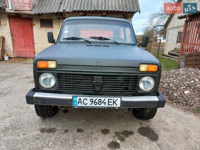 Зеленый ВАЗ 2121 Нива, объемом двигателя 1.6 л и пробегом 150 тыс. км за 2200 $, фото 3 на Automoto.ua