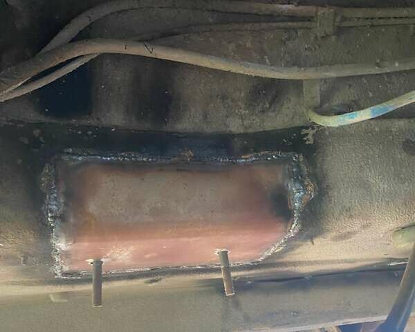 Зеленый ВАЗ 2121 Нива, объемом двигателя 1.6 л и пробегом 70 тыс. км за 1600 $, фото 12 на Automoto.ua