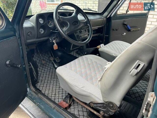 Зеленый ВАЗ 2121 Нива, объемом двигателя 1.6 л и пробегом 200 тыс. км за 2200 $, фото 12 на Automoto.ua