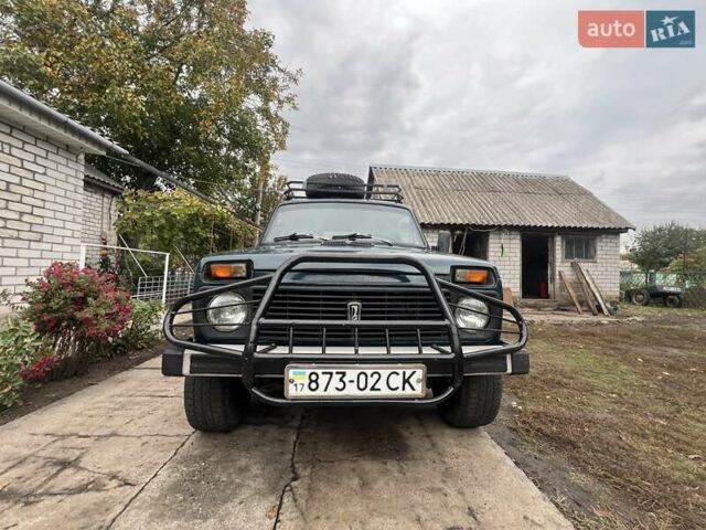 Зеленый ВАЗ 2121 Нива, объемом двигателя 1.6 л и пробегом 200 тыс. км за 2200 $, фото 4 на Automoto.ua