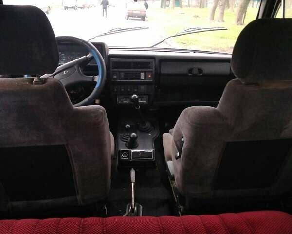 Зеленый ВАЗ 2121 Нива, объемом двигателя 1.57 л и пробегом 229 тыс. км за 4199 $, фото 4 на Automoto.ua