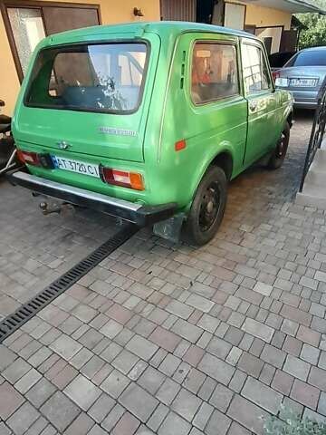 Зеленый ВАЗ 2121 Нива, объемом двигателя 1.57 л и пробегом 60 тыс. км за 2300 $, фото 2 на Automoto.ua