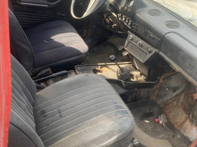 Зелений ВАЗ 2121, об'ємом двигуна 1.6 л та пробігом 255 тис. км за 550 $, фото 3 на Automoto.ua