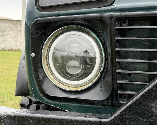 Зелений ВАЗ 2121 Нива, об'ємом двигуна 1.6 л та пробігом 182 тис. км за 3200 $, фото 9 на Automoto.ua