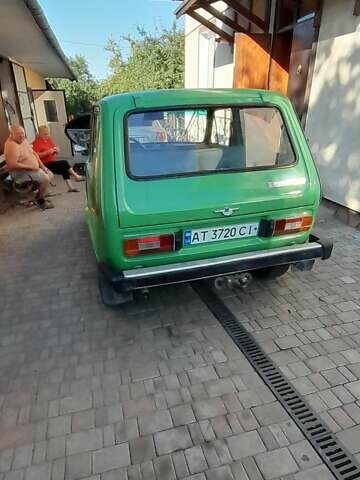 Зеленый ВАЗ 2121 Нива, объемом двигателя 1.57 л и пробегом 60 тыс. км за 2300 $, фото 5 на Automoto.ua