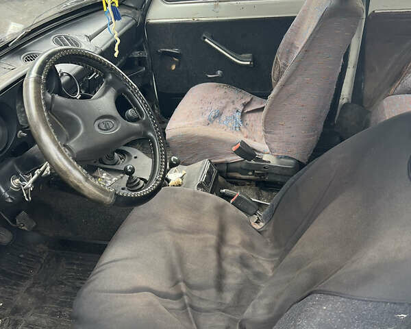 Зеленый ВАЗ 2121 Нива, объемом двигателя 1.6 л и пробегом 1 тыс. км за 2100 $, фото 3 на Automoto.ua