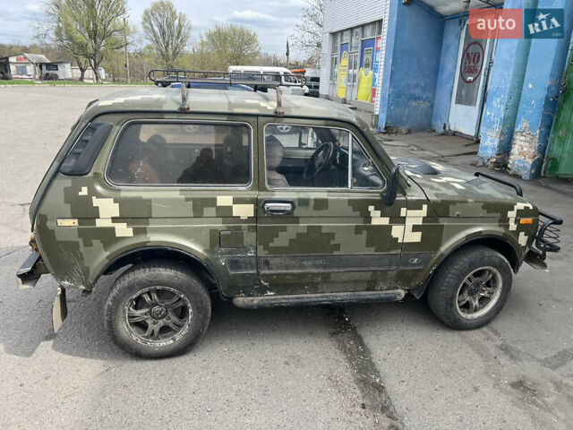Зеленый ВАЗ 2121 Нива, объемом двигателя 1.6 л и пробегом 1 тыс. км за 2100 $, фото 1 на Automoto.ua