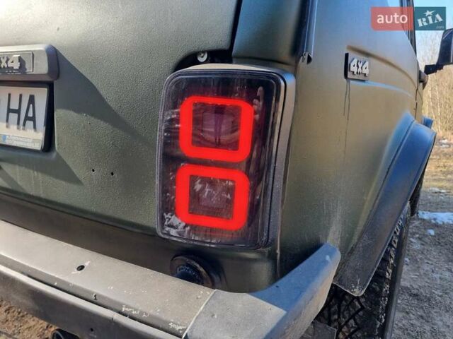 Зеленый ВАЗ 2121 Нива, объемом двигателя 1.6 л и пробегом 126 тыс. км за 2300 $, фото 11 на Automoto.ua