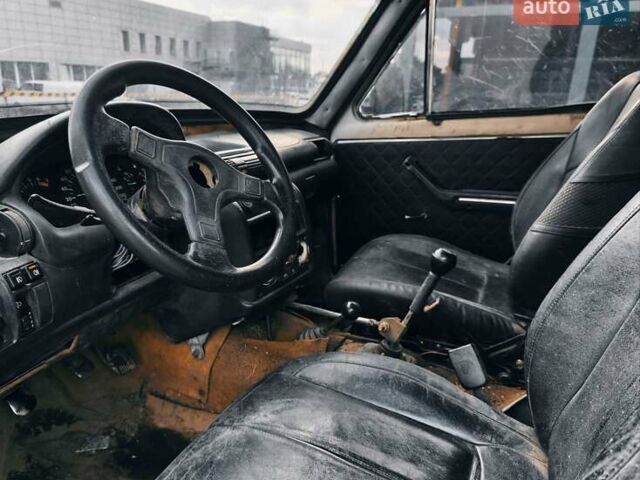 Зеленый ВАЗ 2121 Нива, объемом двигателя 0 л и пробегом 70 тыс. км за 2000 $, фото 7 на Automoto.ua