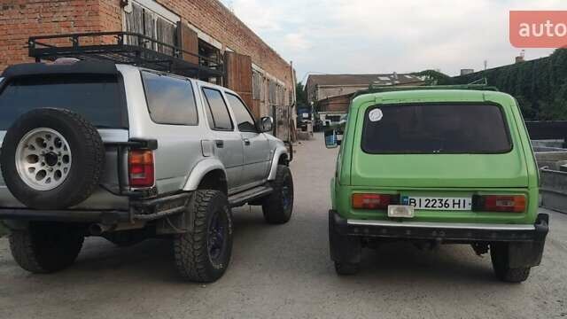 Зелений ВАЗ 2121 Нива, об'ємом двигуна 1.57 л та пробігом 200 тис. км за 2200 $, фото 15 на Automoto.ua