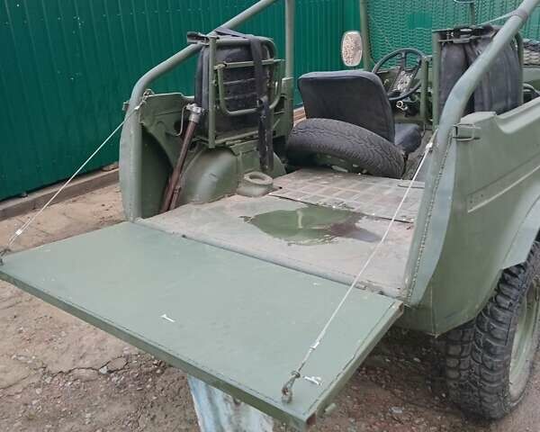 Зеленый ВАЗ 2121 Нива, объемом двигателя 1.9 л и пробегом 57 тыс. км за 3800 $, фото 3 на Automoto.ua