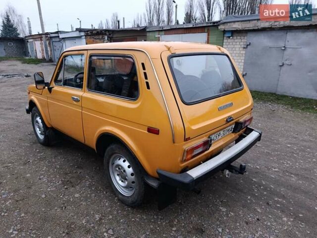 Оранжевый ВАЗ 2121 Нива, объемом двигателя 1.6 л и пробегом 72 тыс. км за 2950 $, фото 4 на Automoto.ua