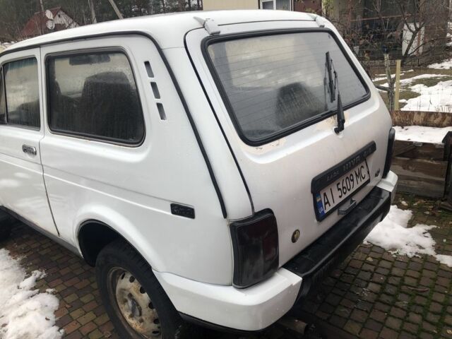 Белый ВАЗ 21213 Niva, объемом двигателя 1.7 л и пробегом 260 тыс. км за 1650 $, фото 3 на Automoto.ua