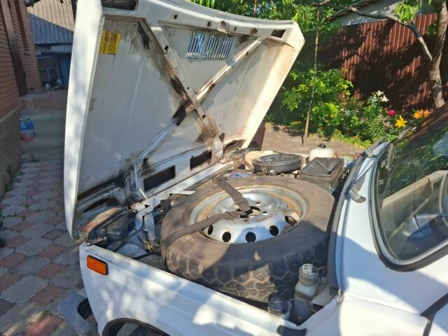 Белый ВАЗ 21213 Niva, объемом двигателя 1.7 л и пробегом 2 тыс. км за 2300 $, фото 4 на Automoto.ua