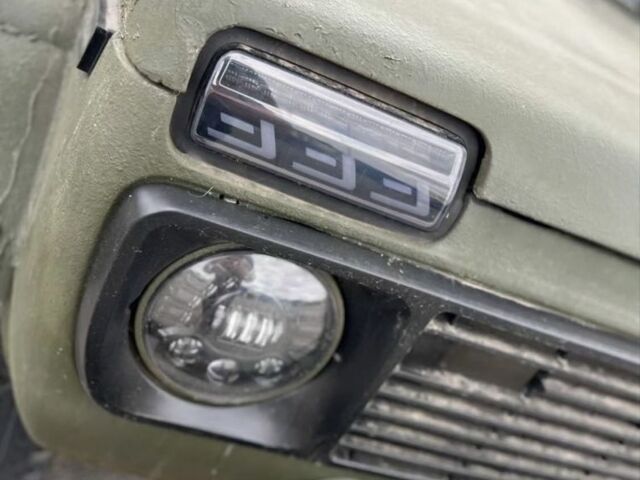 Білий ВАЗ 21213 Niva, об'ємом двигуна 1.6 л та пробігом 45 тис. км за 1500 $, фото 7 на Automoto.ua