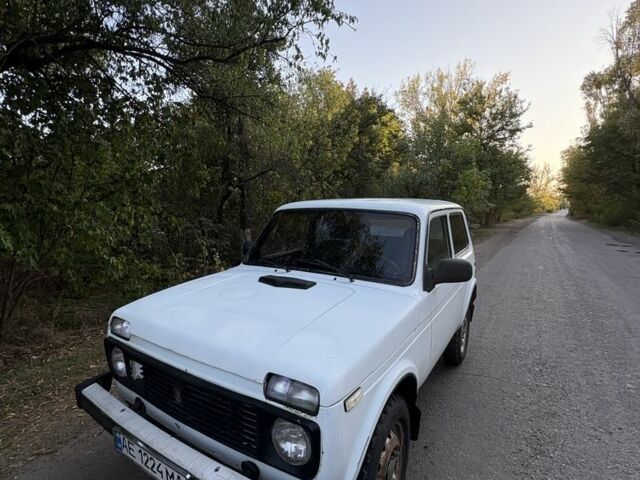 Білий ВАЗ 21213 Niva, об'ємом двигуна 1.7 л та пробігом 250 тис. км за 1450 $, фото 1 на Automoto.ua