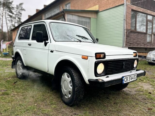 Белый ВАЗ 21213 Niva, объемом двигателя 1.7 л и пробегом 200 тыс. км за 2500 $, фото 2 на Automoto.ua