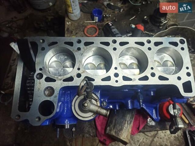 Білий ВАЗ 21213 Niva, об'ємом двигуна 1.58 л та пробігом 325 тис. км за 1800 $, фото 1 на Automoto.ua