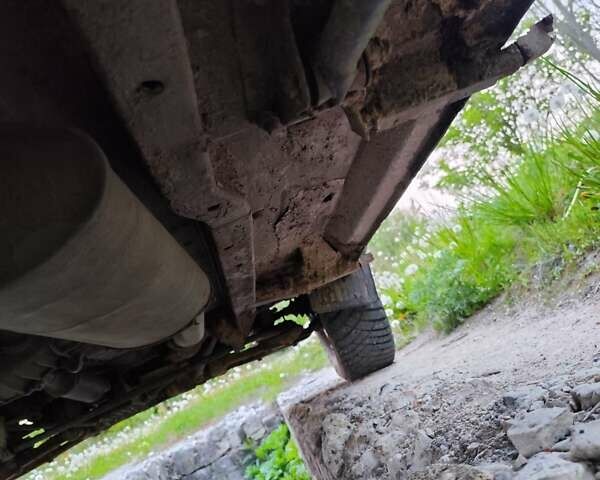 Білий ВАЗ 21213 Niva, об'ємом двигуна 1.58 л та пробігом 325 тис. км за 1800 $, фото 16 на Automoto.ua