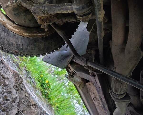 Білий ВАЗ 21213 Niva, об'ємом двигуна 1.58 л та пробігом 325 тис. км за 1800 $, фото 10 на Automoto.ua