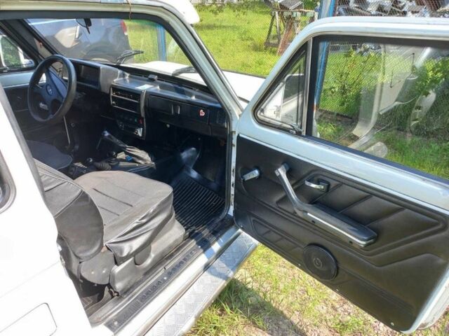 Белый ВАЗ 21213 Niva, объемом двигателя 1.6 л и пробегом 206 тыс. км за 3500 $, фото 10 на Automoto.ua