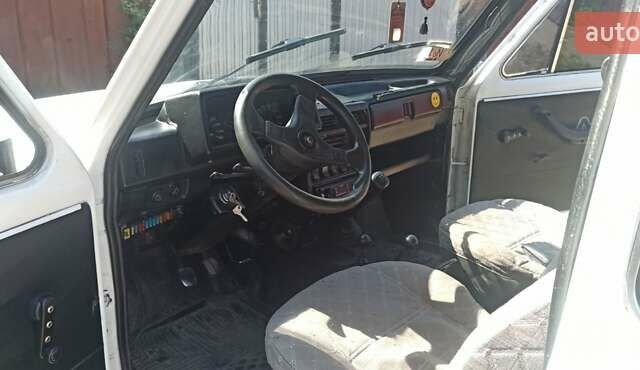 Белый ВАЗ 21213 Niva, объемом двигателя 1.69 л и пробегом 100 тыс. км за 2500 $, фото 11 на Automoto.ua