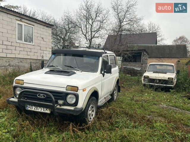 Белый ВАЗ 21213 Niva, объемом двигателя 1.7 л и пробегом 150 тыс. км за 1900 $, фото 2 на Automoto.ua