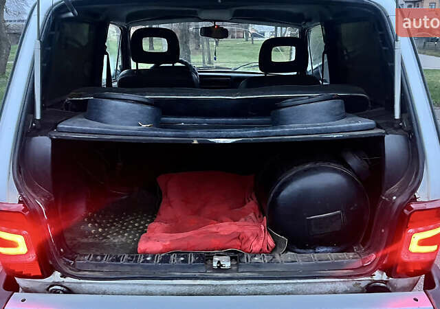 Білий ВАЗ 21213 Niva, об'ємом двигуна 1.7 л та пробігом 107 тис. км за 1800 $, фото 7 на Automoto.ua