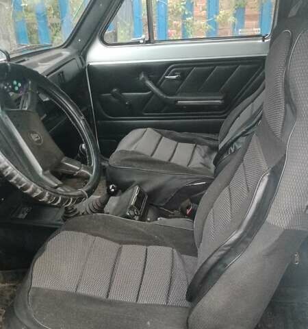 Белый ВАЗ 21213 Niva, объемом двигателя 1.7 л и пробегом 168 тыс. км за 2500 $, фото 5 на Automoto.ua