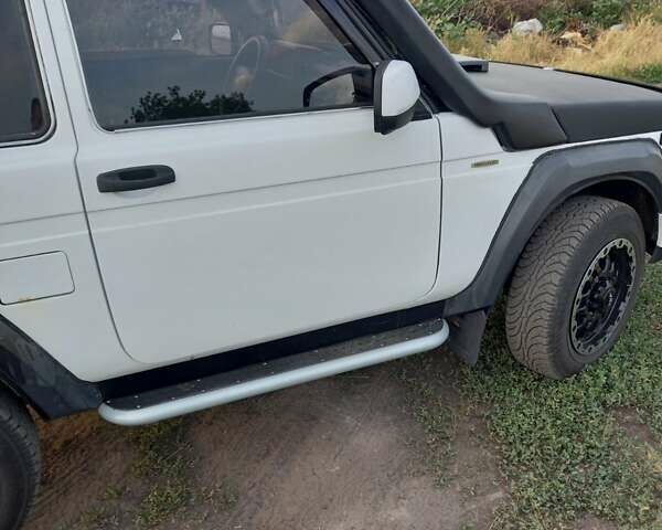 Білий ВАЗ 21213 Niva, об'ємом двигуна 1.7 л та пробігом 135 тис. км за 4000 $, фото 32 на Automoto.ua