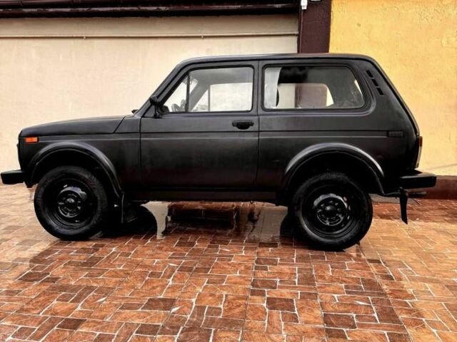 Белый ВАЗ 21213 Niva, объемом двигателя 1.6 л и пробегом 213 тыс. км за 2000 $, фото 2 на Automoto.ua