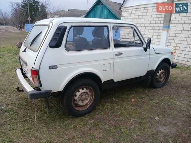 Белый ВАЗ 21213 Niva, объемом двигателя 1.7 л и пробегом 78 тыс. км за 2500 $, фото 3 на Automoto.ua