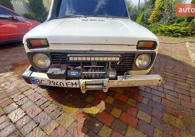Білий ВАЗ 21213 Niva, об'ємом двигуна 1.7 л та пробігом 95 тис. км за 3000 $, фото 5 на Automoto.ua