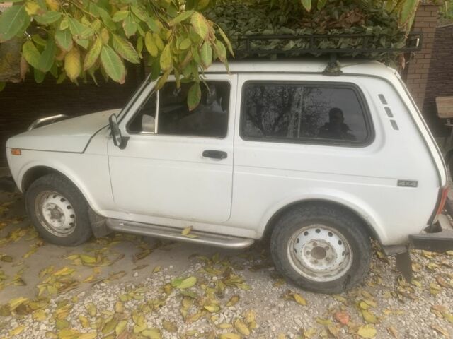 Білий ВАЗ 21213 Niva, об'ємом двигуна 1.7 л та пробігом 125 тис. км за 2900 $, фото 5 на Automoto.ua