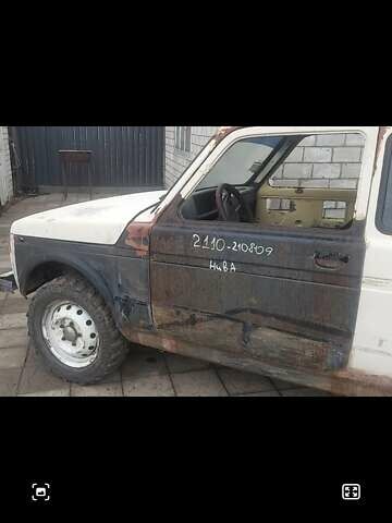 Белый ВАЗ 21213 Niva, объемом двигателя 0 л и пробегом 10 тыс. км за 2100 $, фото 5 на Automoto.ua
